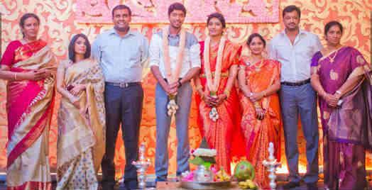 inline_385_http://indread.com/wp-content/uploads/2015/05/Allari-Naresh-Marriage-with-Virupa.jpg